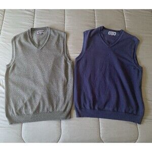 Club Room Mens Sweater Vests 1 Blue 1 Gray Size Medium V-Neck Pullover Lot of 2